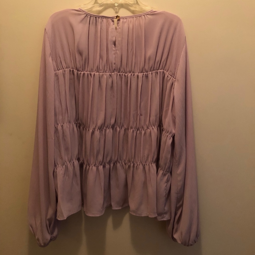 blouse - Picture 4 of 6